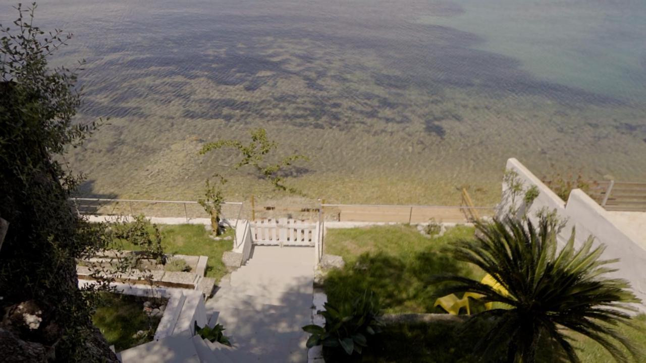 Paul Seafront House Vila Mesongí Exterior foto